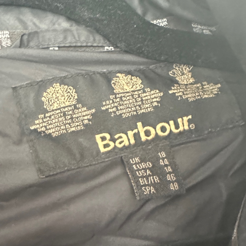 Barbour Black Quilted Puffer Jacket - Picture 6 of 7